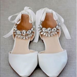 NEW NEVER WORN Kailee P Bridal Ivory Satin Flats with Jeweled Ankle Strap